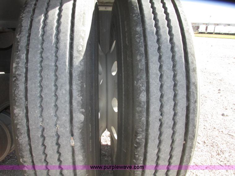 image for item G9913 1997 Chaparral 48102 aluminum flatbed trailer