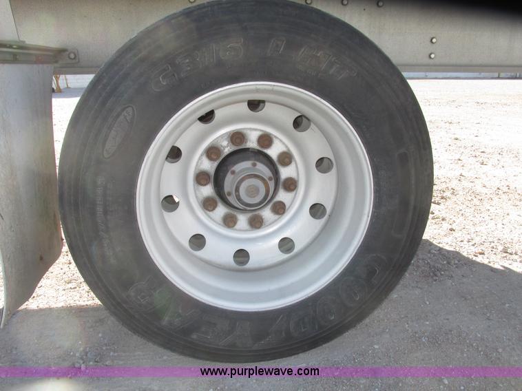 image for item G9913 1997 Chaparral 48102 aluminum flatbed trailer