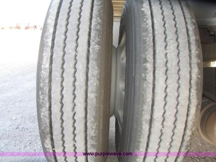 image for item G9913 1997 Chaparral 48102 aluminum flatbed trailer