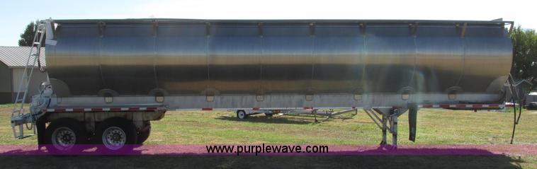 image for item G9914 1997 Ledwell LW40ADC aluminum feed trailer