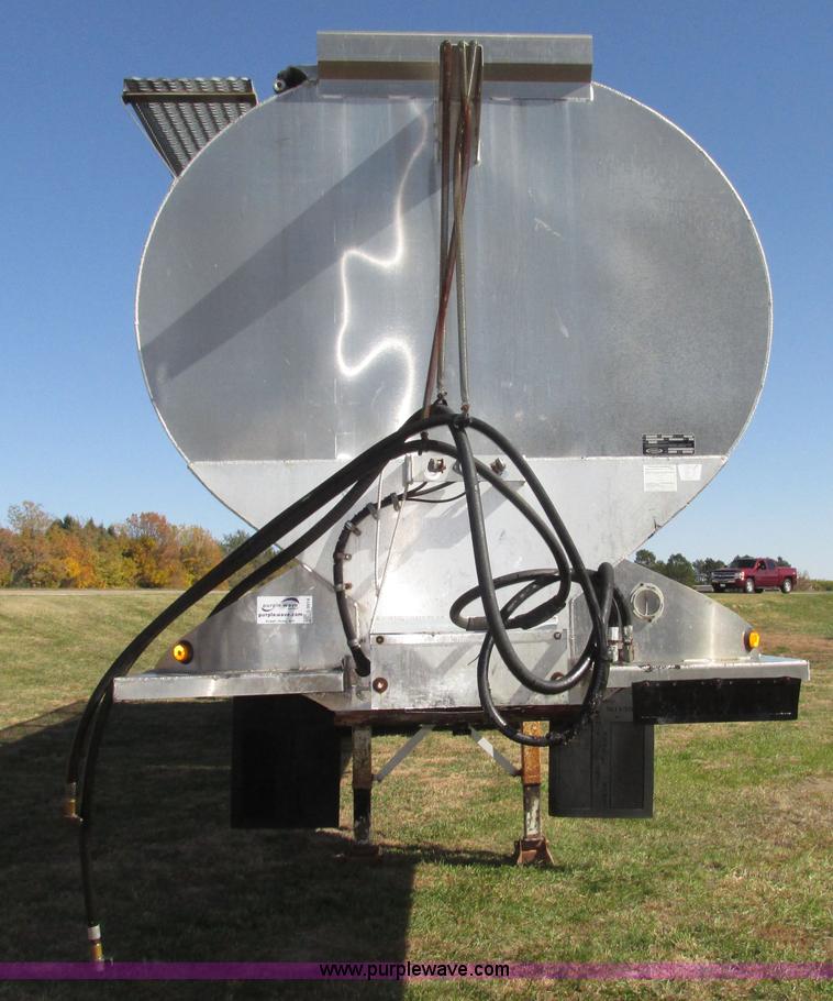 image for item G9914 1997 Ledwell LW40ADC aluminum feed trailer