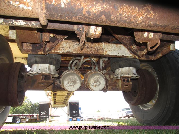 image for item G9914 1997 Ledwell LW40ADC aluminum feed trailer