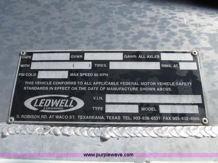 image for item G9914 1997 Ledwell LW40ADC aluminum feed trailer