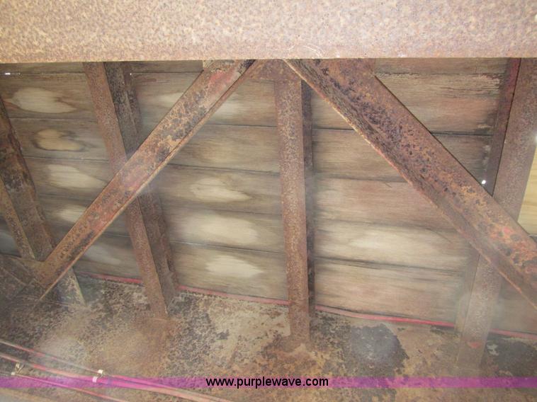 image for item G9928 1990 Fruehauf PBAT2W48 flatbed trailer