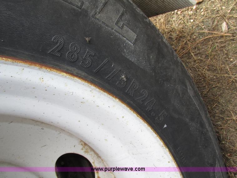 image for item G9928 1990 Fruehauf PBAT2W48 flatbed trailer