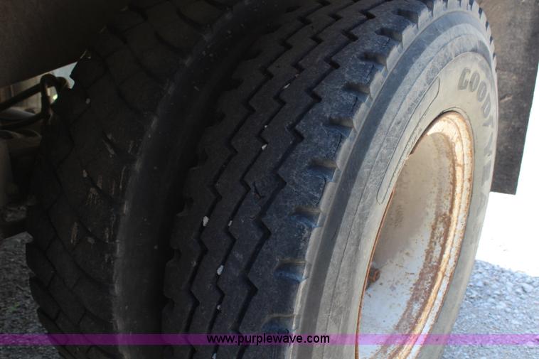 image for item H2520 1979 Strick dry van trailer