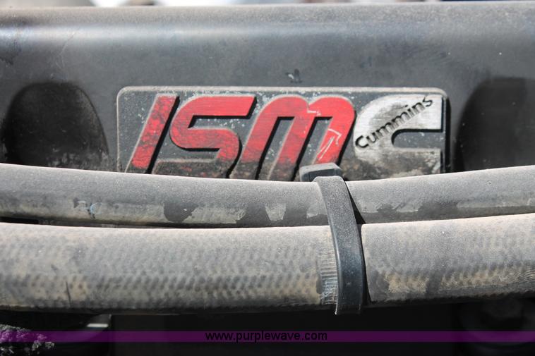 image for item H5542 2000 Peterbilt 379 semi truck