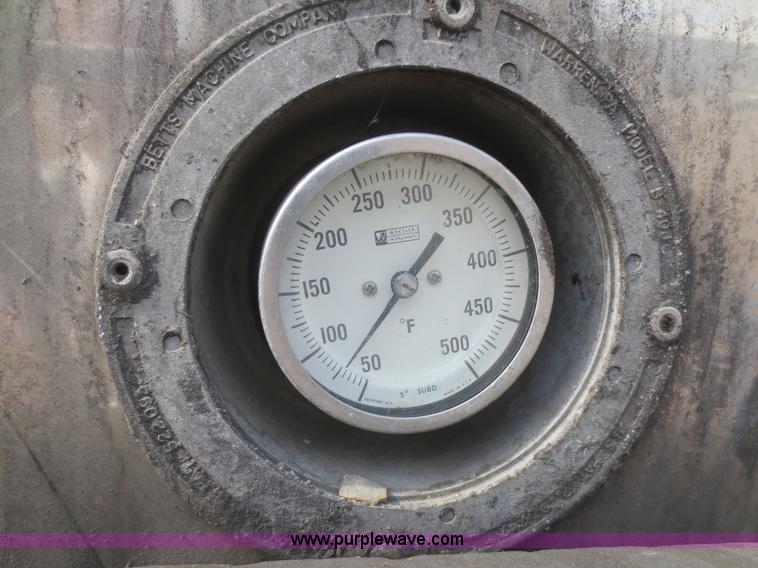 image for item I2192 1986 Acro stainless steel tank trailer