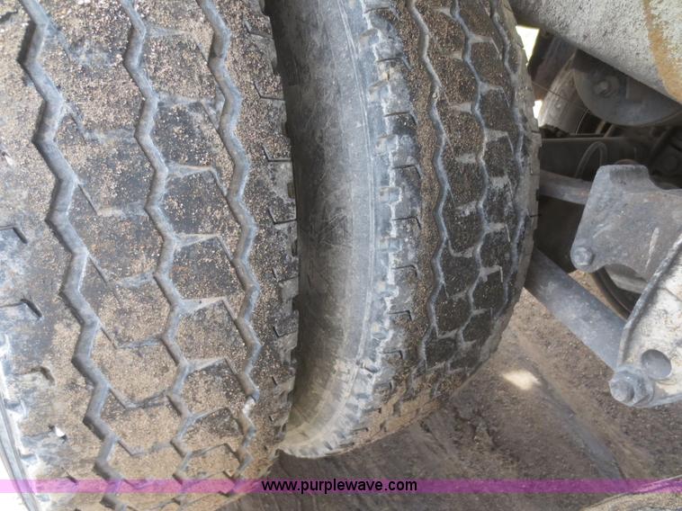 image for item I2192 1986 Acro stainless steel tank trailer