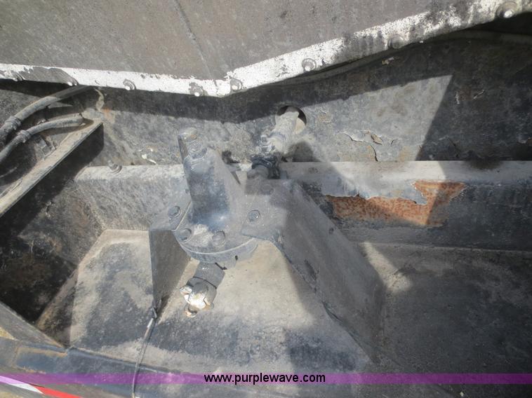 image for item I2192 1986 Acro stainless steel tank trailer