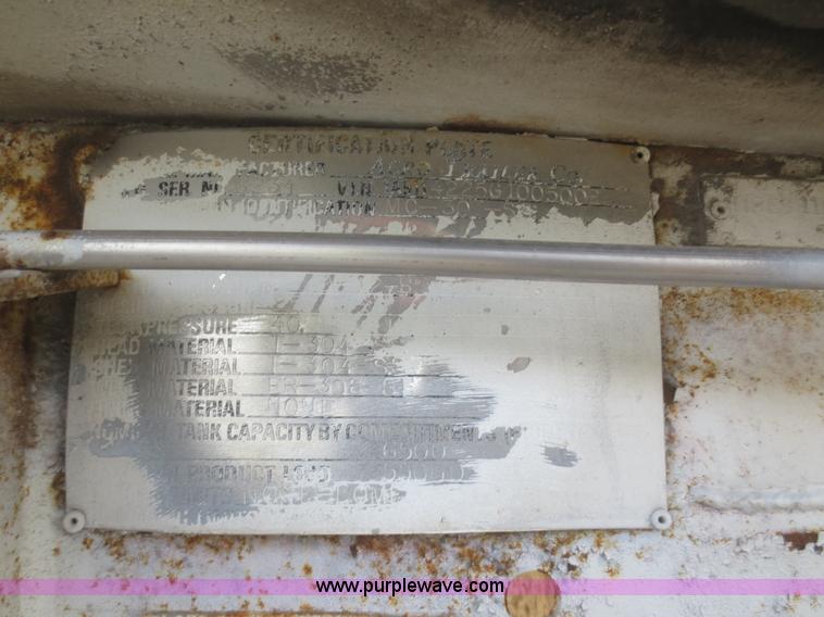 image for item I2192 1986 Acro stainless steel tank trailer