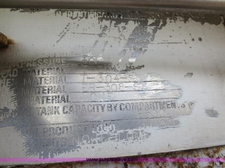 image for item I2192 1986 Acro stainless steel tank trailer