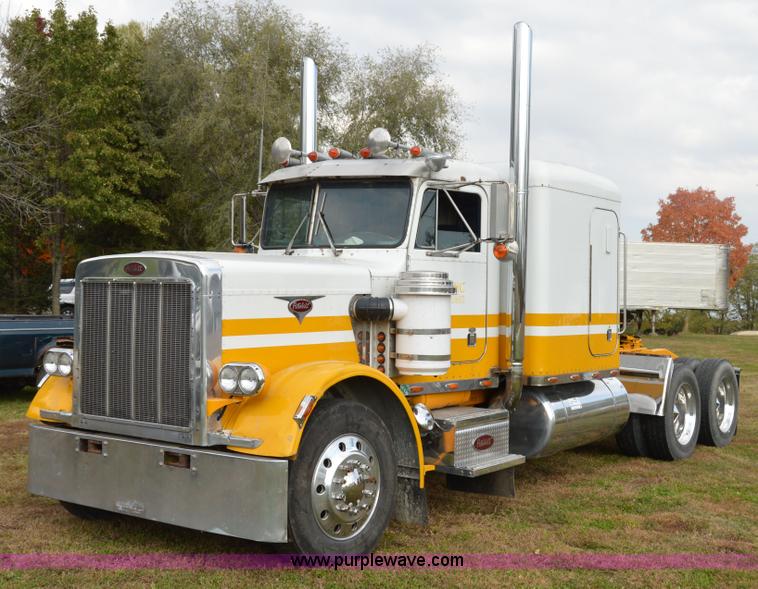 image for item I2956 1984 Peterbilt 359 semi truck