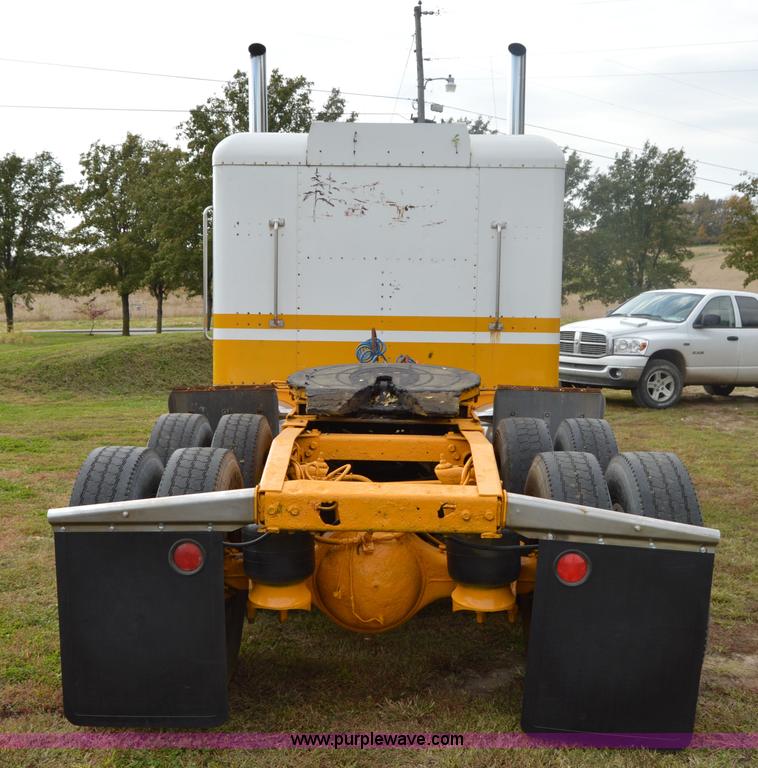 image for item I2956 1984 Peterbilt 359 semi truck