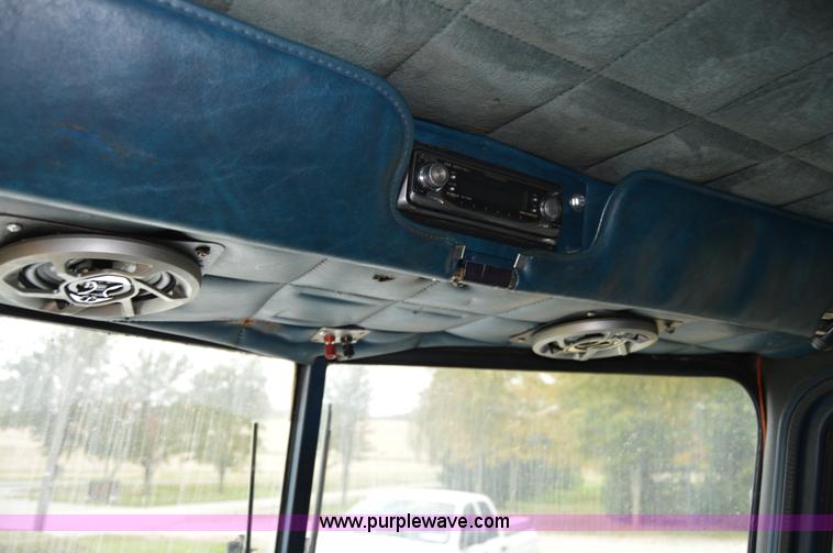 image for item I2956 1984 Peterbilt 359 semi truck