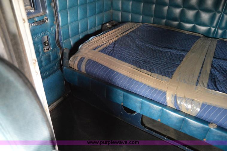 image for item I2956 1984 Peterbilt 359 semi truck