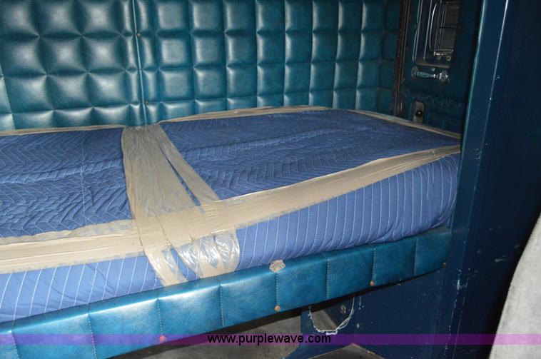 image for item I2956 1984 Peterbilt 359 semi truck