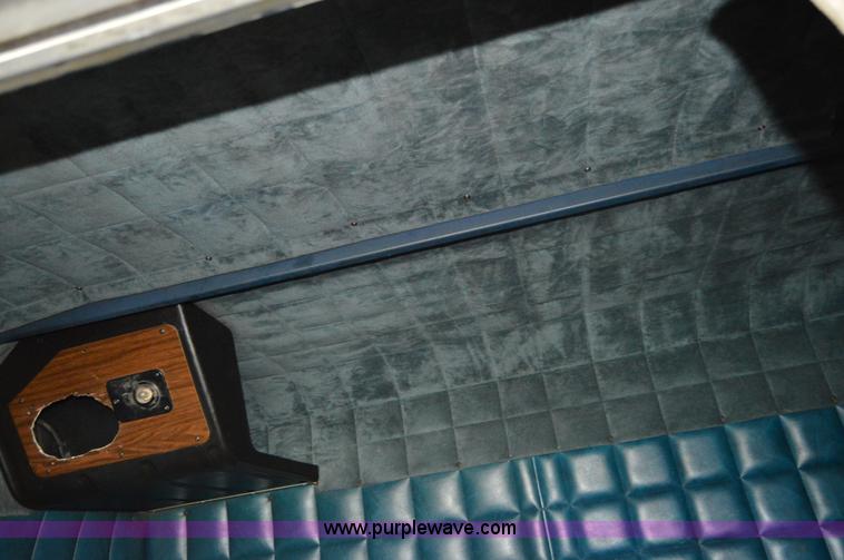 image for item I2956 1984 Peterbilt 359 semi truck