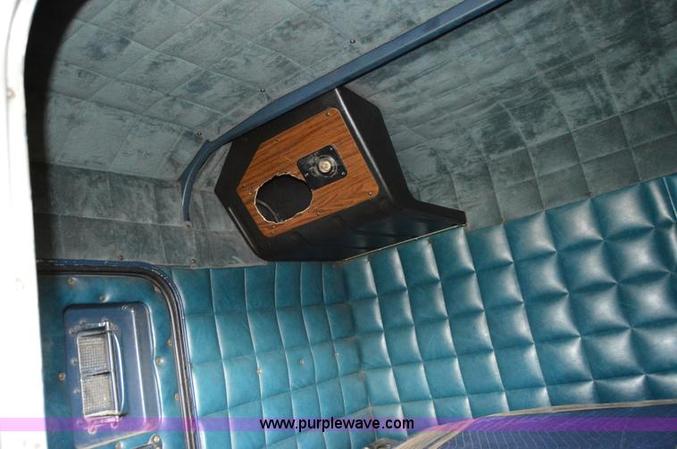 image for item I2956 1984 Peterbilt 359 semi truck