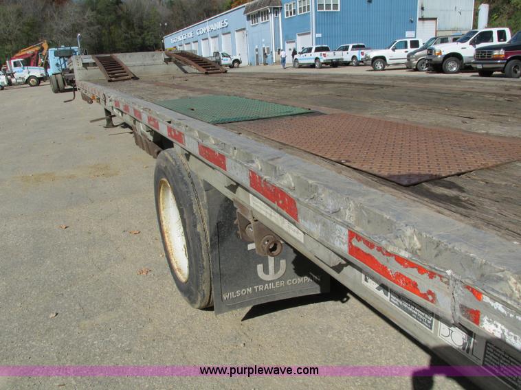 image for item I4123 1996 Wilson CFD-900 step deck trailer