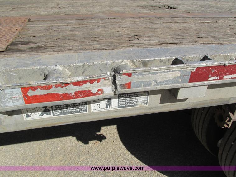 image for item I4123 1996 Wilson CFD-900 step deck trailer