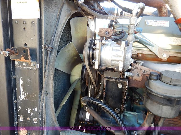 image for item I5293 1992 Peterbilt 379 semi truck