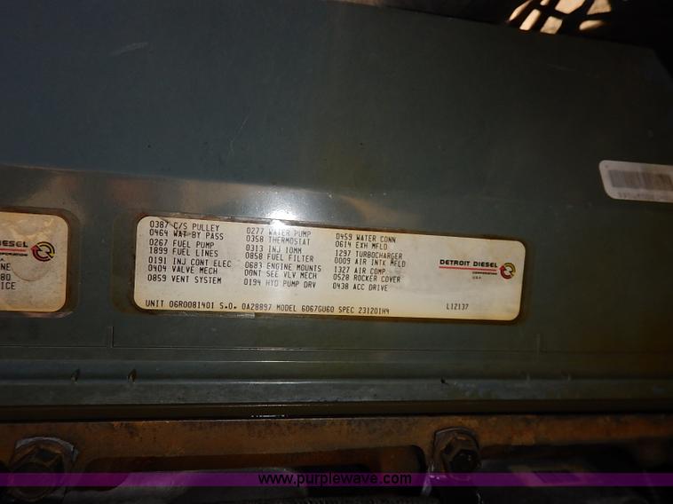 image for item I5293 1992 Peterbilt 379 semi truck