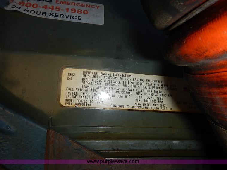 image for item I5293 1992 Peterbilt 379 semi truck