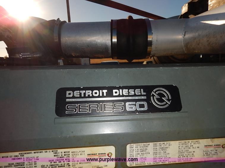 image for item I5293 1992 Peterbilt 379 semi truck