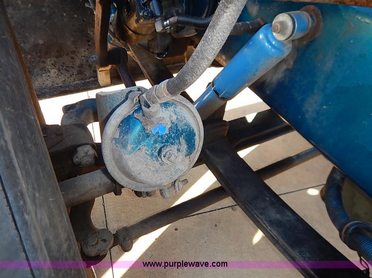 image for item I5293 1992 Peterbilt 379 semi truck