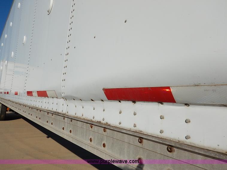 image for item I5352 2000 Wabash dry van trailer