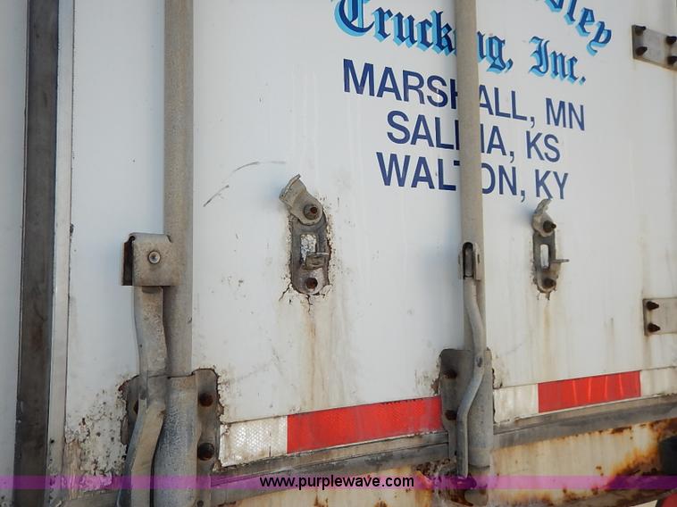 image for item I5352 2000 Wabash dry van trailer
