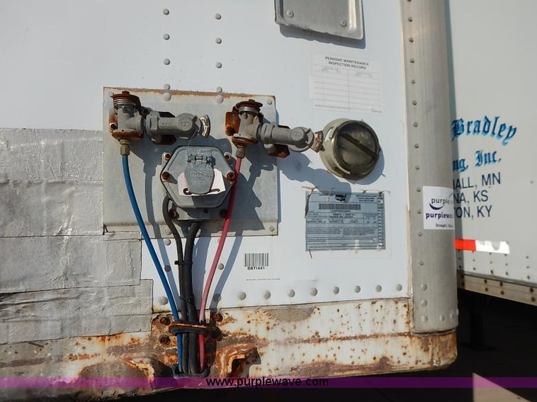 image for item I5352 2000 Wabash dry van trailer