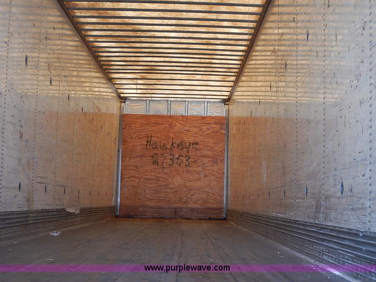 image for item I5353 1999 Wabash dry van trailer