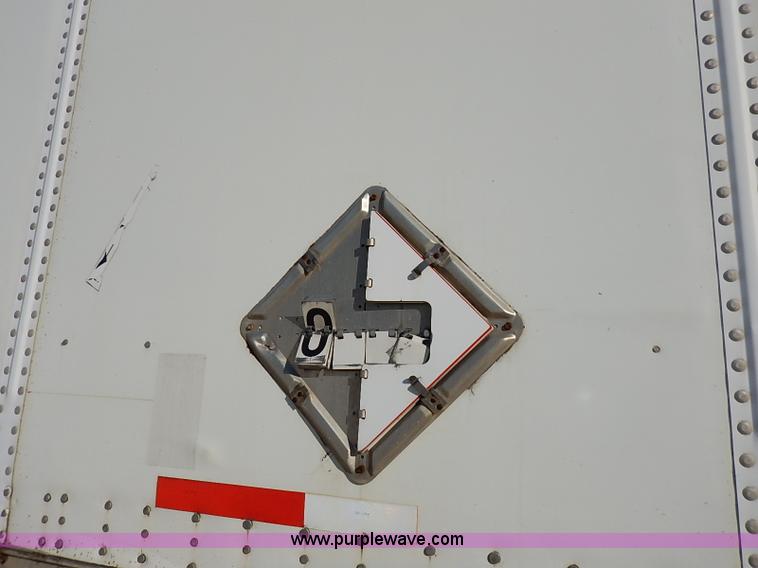 image for item I5354 2000 Wabash dry van trailer