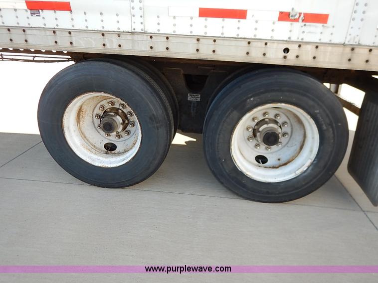 image for item I5354 2000 Wabash dry van trailer