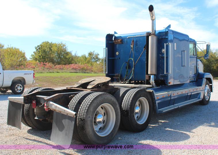 image for item I5894 1995 Freightliner FLD120 semi truck