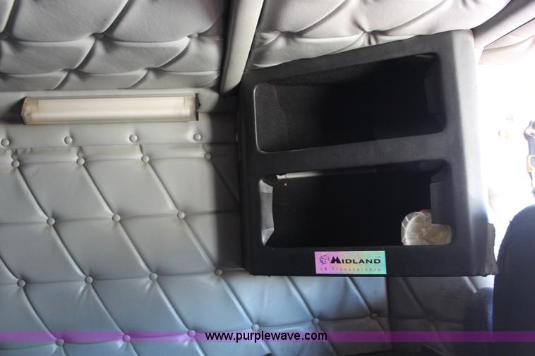 image for item I5894 1995 Freightliner FLD120 semi truck