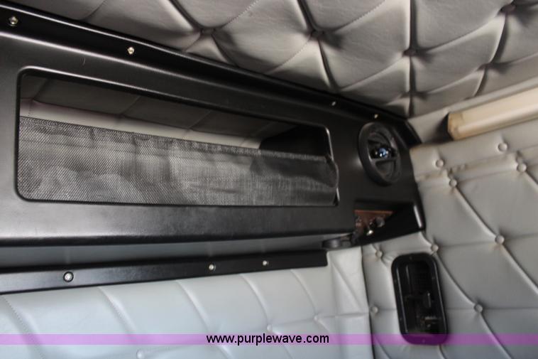 image for item I5894 1995 Freightliner FLD120 semi truck