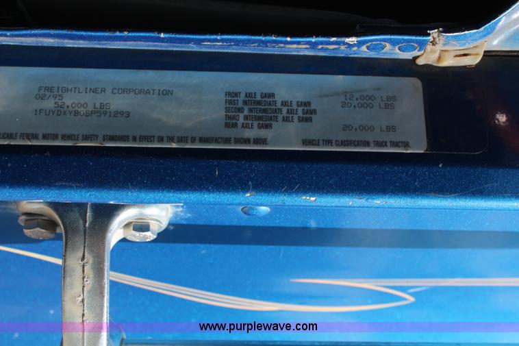 image for item I5894 1995 Freightliner FLD120 semi truck