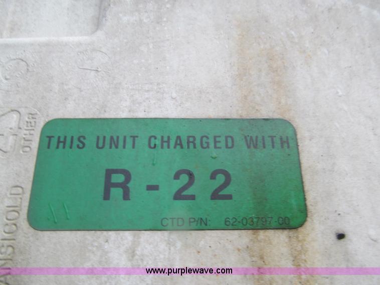 image for item I8719 1997 Great Dane 7811TZ-1A48 reefer trailer