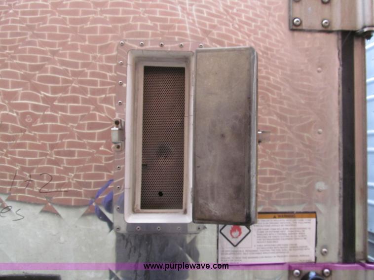 image for item I8719 1997 Great Dane 7811TZ-1A48 reefer trailer