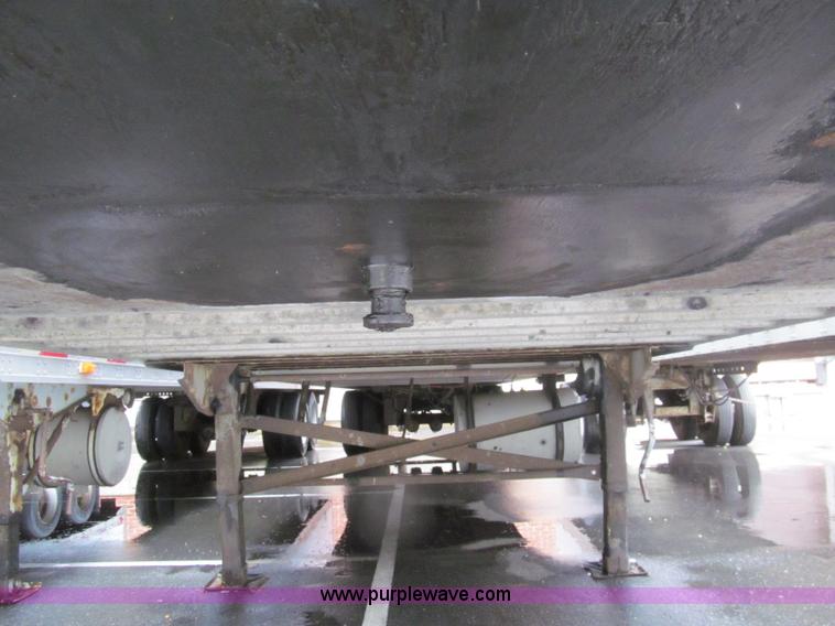 image for item I8719 1997 Great Dane 7811TZ-1A48 reefer trailer