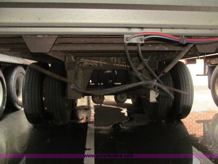 image for item I8719 1997 Great Dane 7811TZ-1A48 reefer trailer