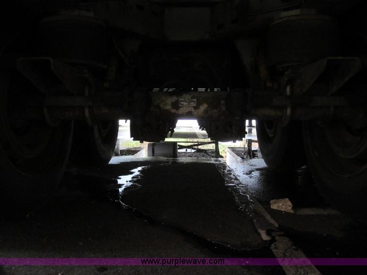 image for item I8719 1997 Great Dane 7811TZ-1A48 reefer trailer