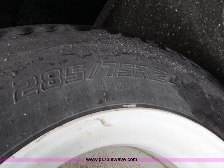 image for item I8719 1997 Great Dane 7811TZ-1A48 reefer trailer