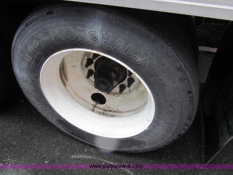 image for item I8719 1997 Great Dane 7811TZ-1A48 reefer trailer