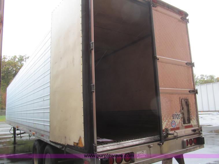 image for item I8720 1997 Utility VS2R reefer trailer