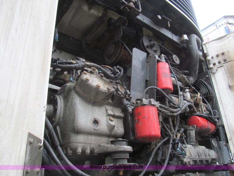 image for item I8720 1997 Utility VS2R reefer trailer