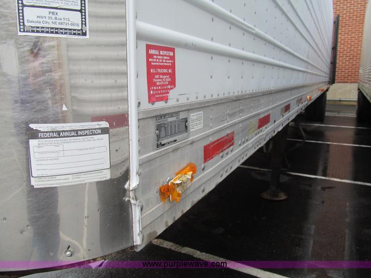 image for item I8720 1997 Utility VS2R reefer trailer